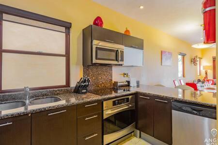 Oceanfront A Block Off 5th In Heart Of Playa * Playa del Carmen