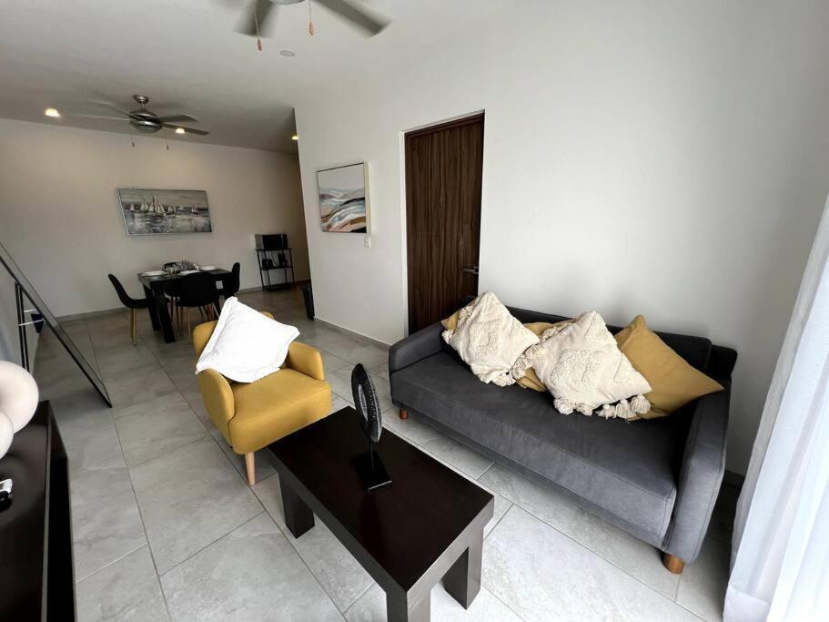 Fast Wifi/5 Min Beach/private Parking Apartment