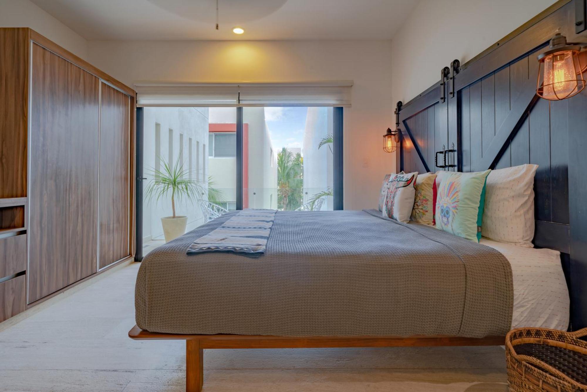 With Rooftop Pool, Gym - At L - Lidia Apartment