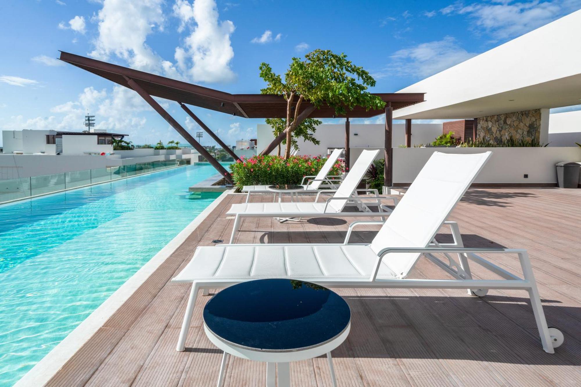 Apartment With Rooftop Pool, Gym - At L - Lidia *