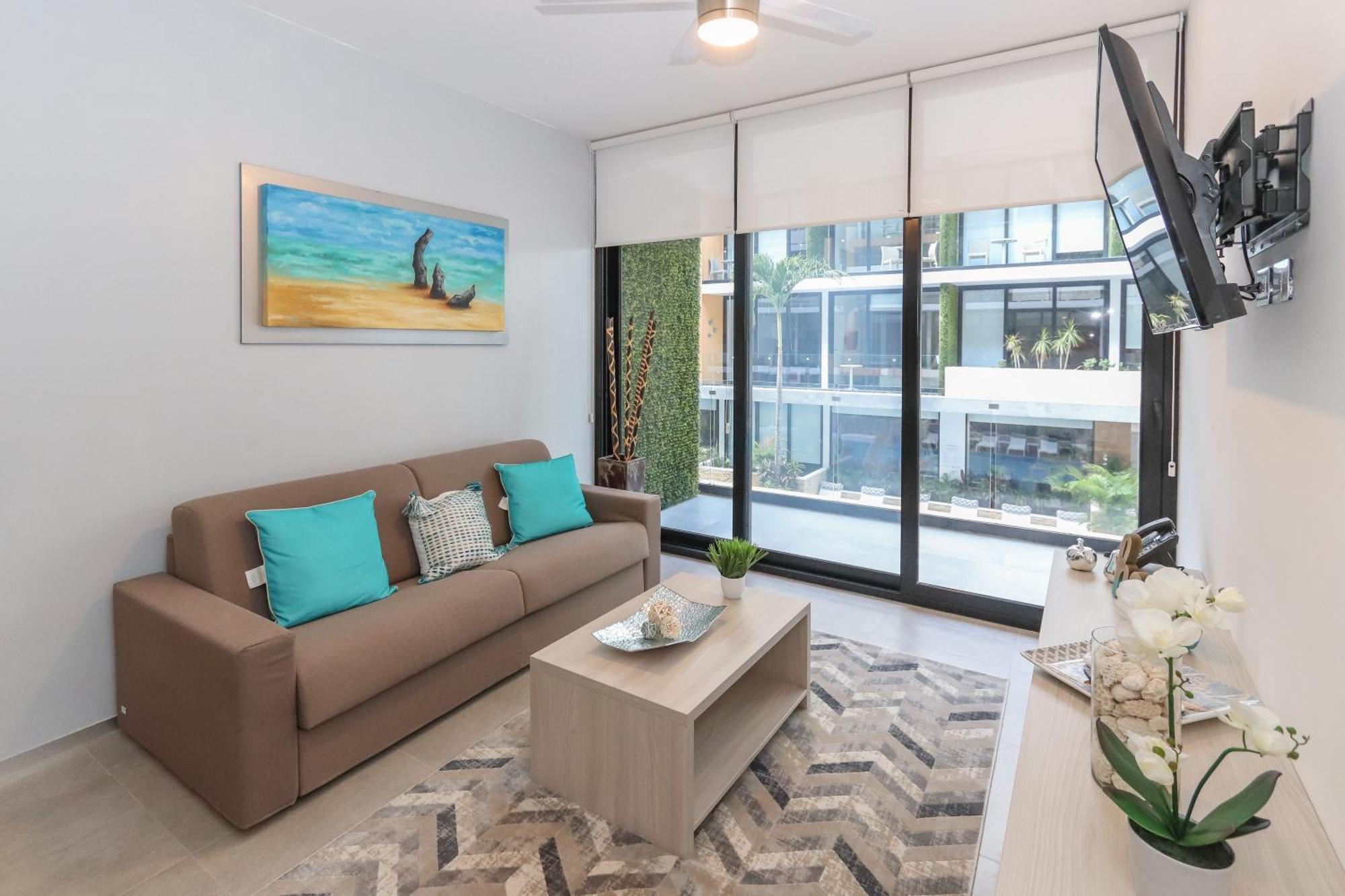 Luxury 1 Bedroom - 2 Pools & Gym - At The - Descanso Apartment *
