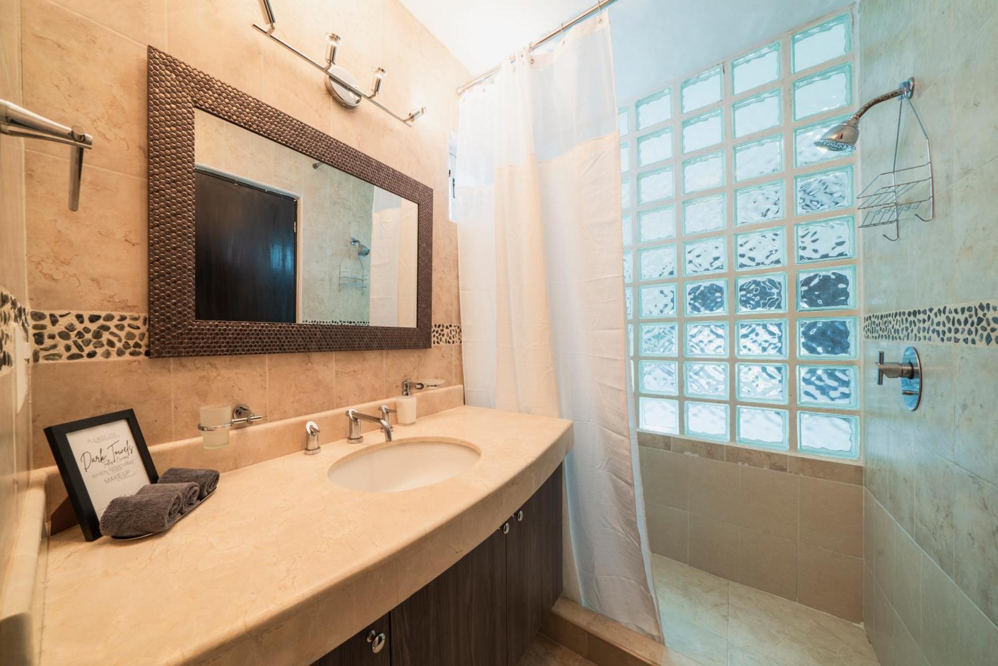Melrose Place At Lirios Playacar Phase Ll *