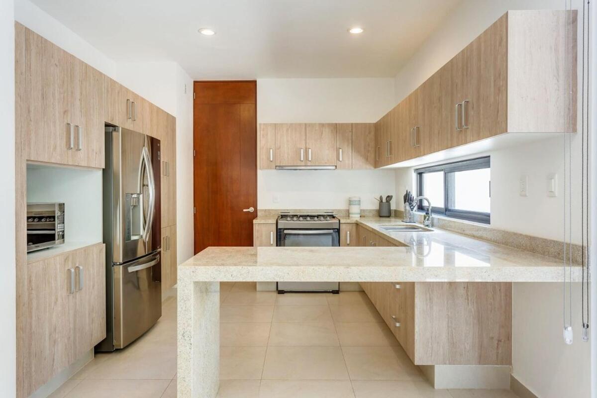 New Palmara With Pool And Paddle Court Gated Casa de férias Playa del Carmen