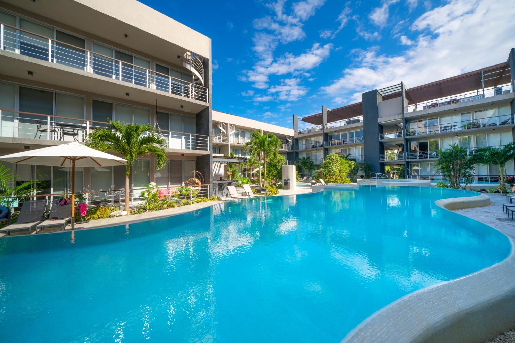 Apartment Luxury 2 Bedroom With Pool - At Playacar Ii Bamoa Playa del Carmen