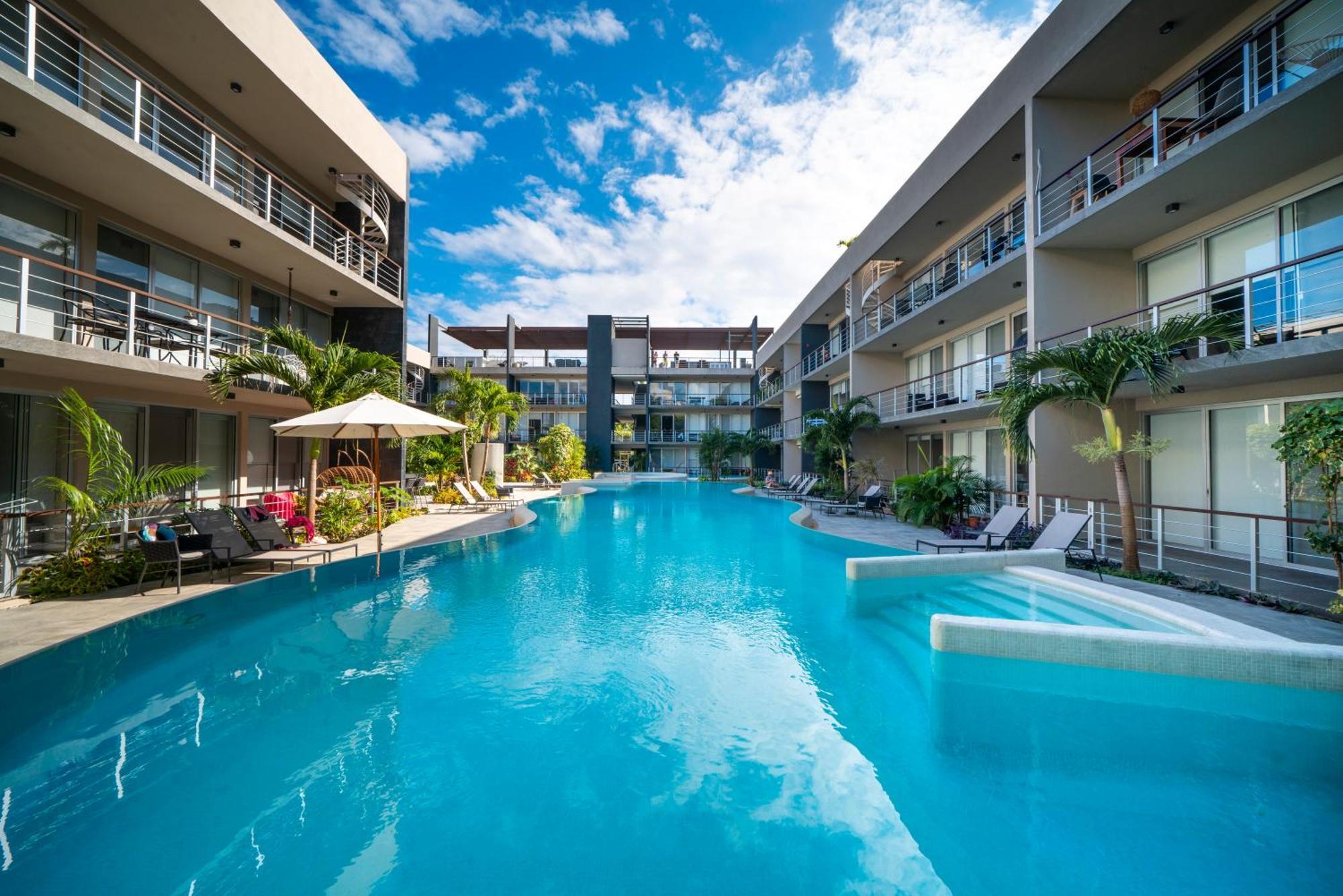 Apartment Luxury 2 Bedroom With Pool - At Playacar Ii Bamoa Playa del Carmen