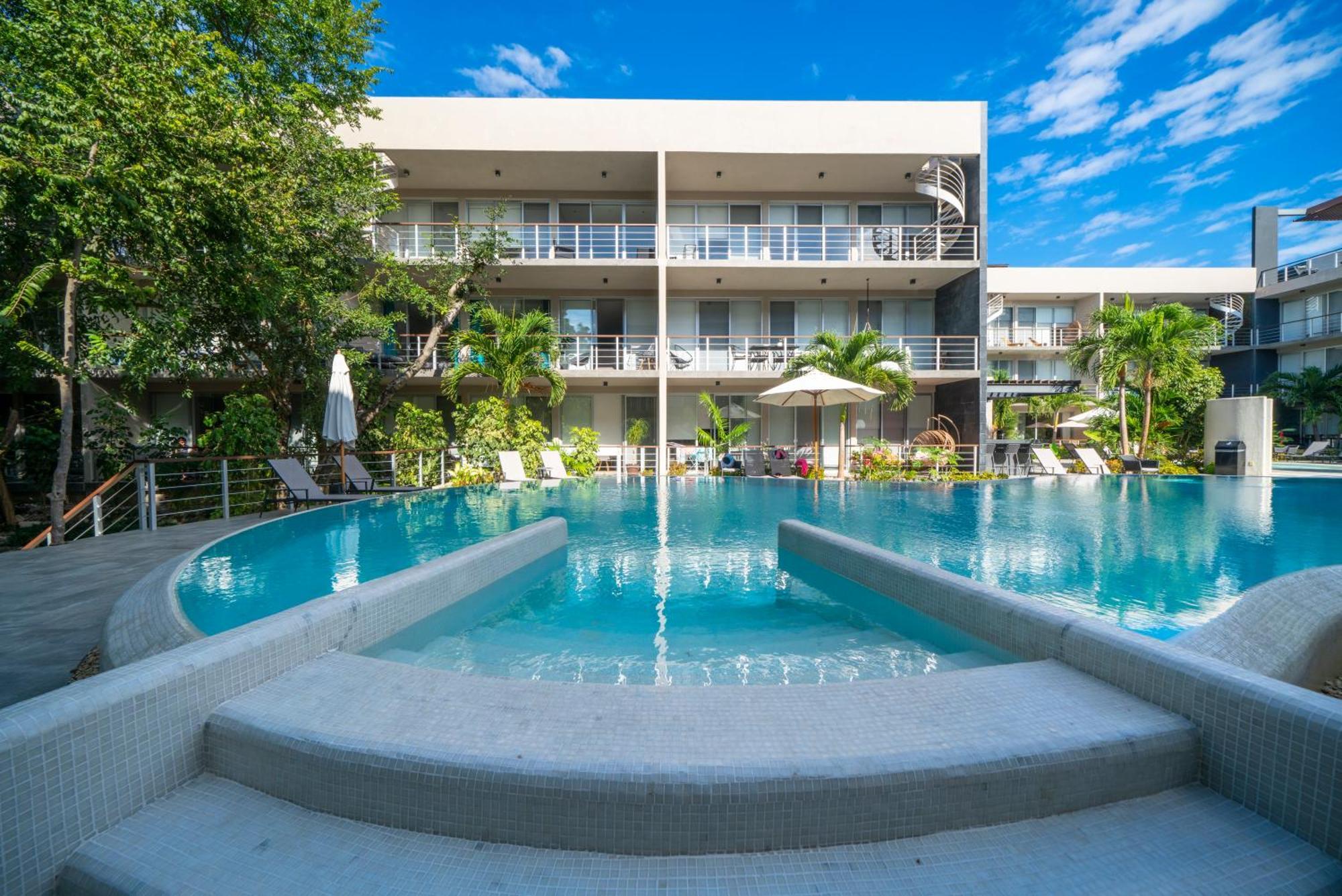 Apartment Luxury 2 Bedroom With Pool - At Playacar Ii Bamoa *