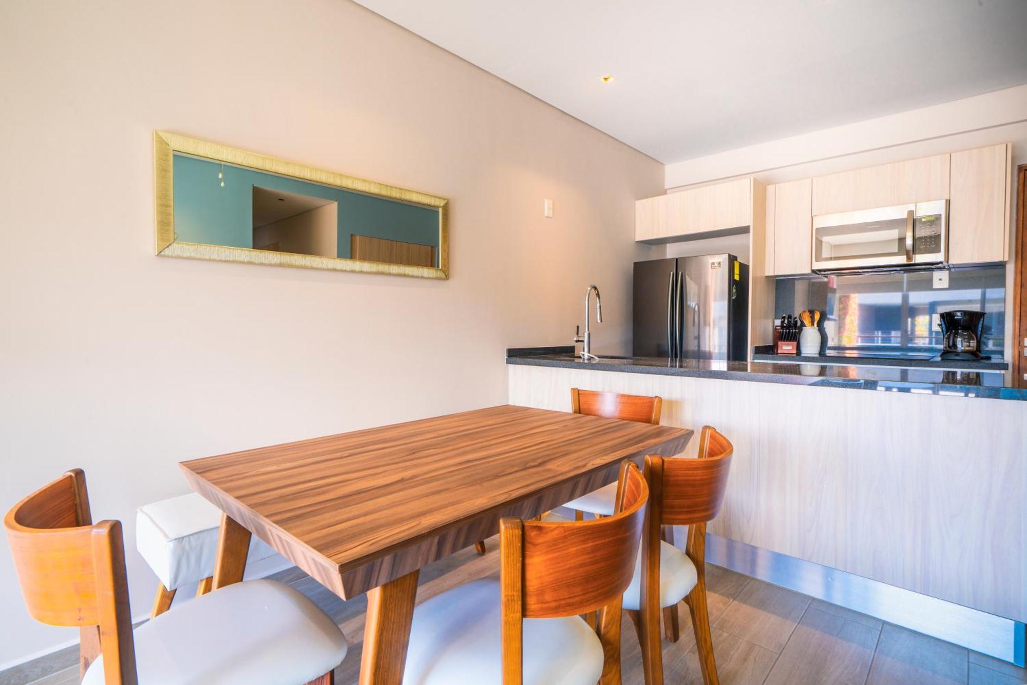 Luxury 2 Bedroom With Pool - At Playacar Ii Bamoa Apartment Playa del Carmen