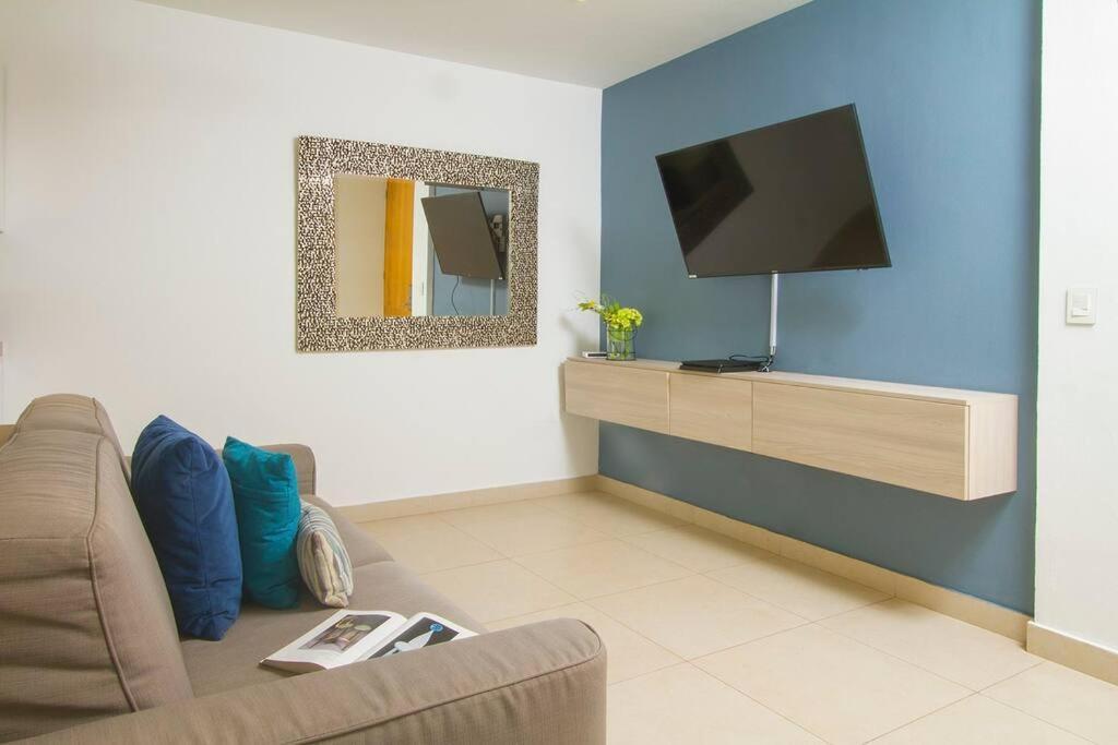 Glamorous 2 Bedroom / Up To 6 Ppl * Playa del Carmen