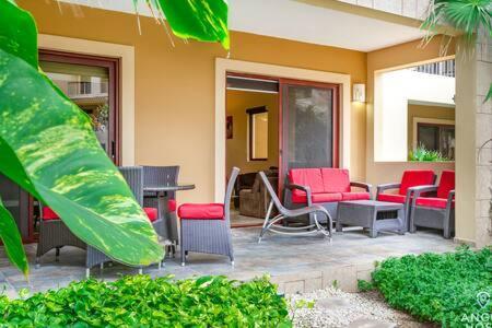 Oceanfront A Block Off 5th In Heart Of Playa Holiday home *