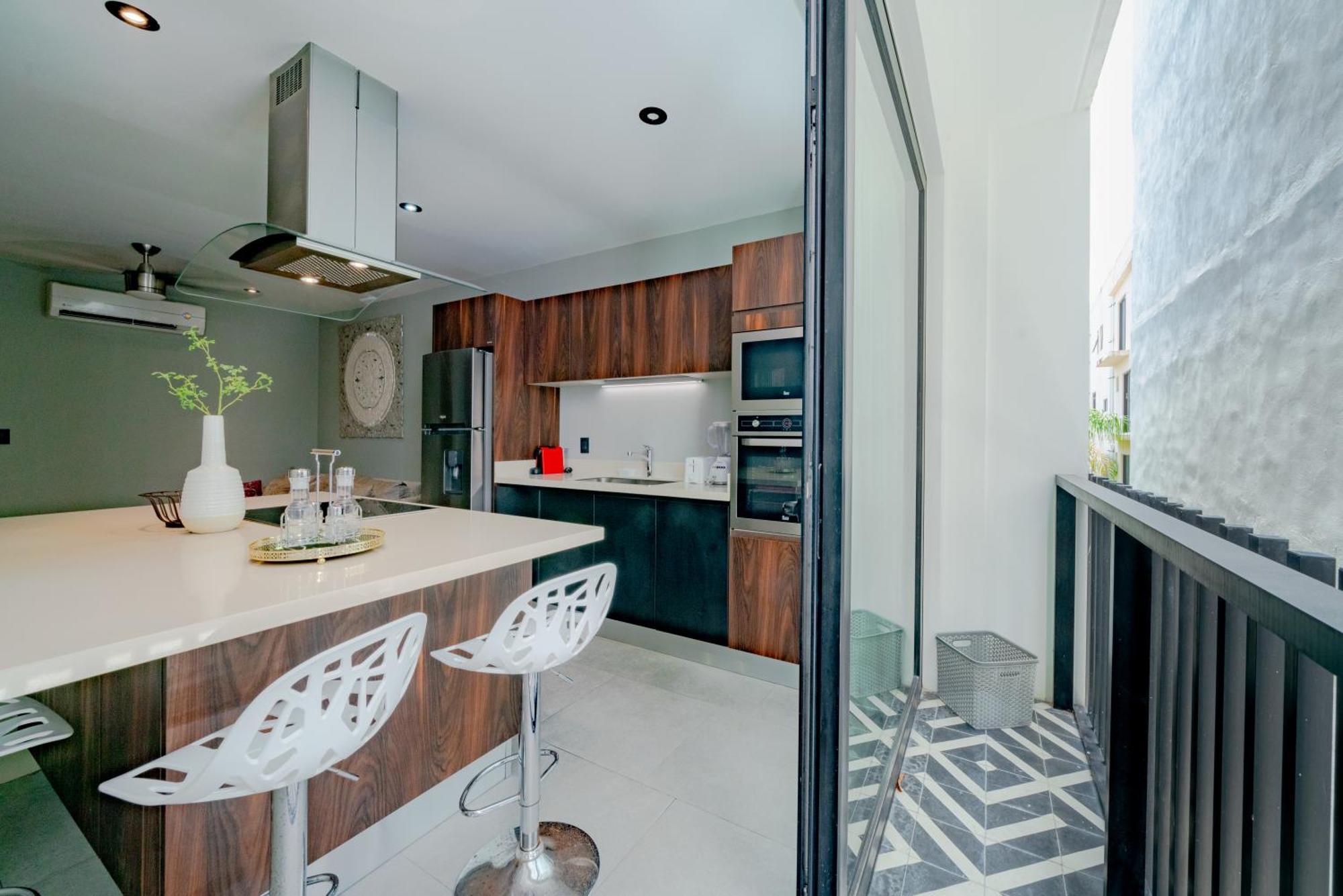 Apartment 1 Bedroom With Rooftop Pool & Bar - At It Residences - Iris