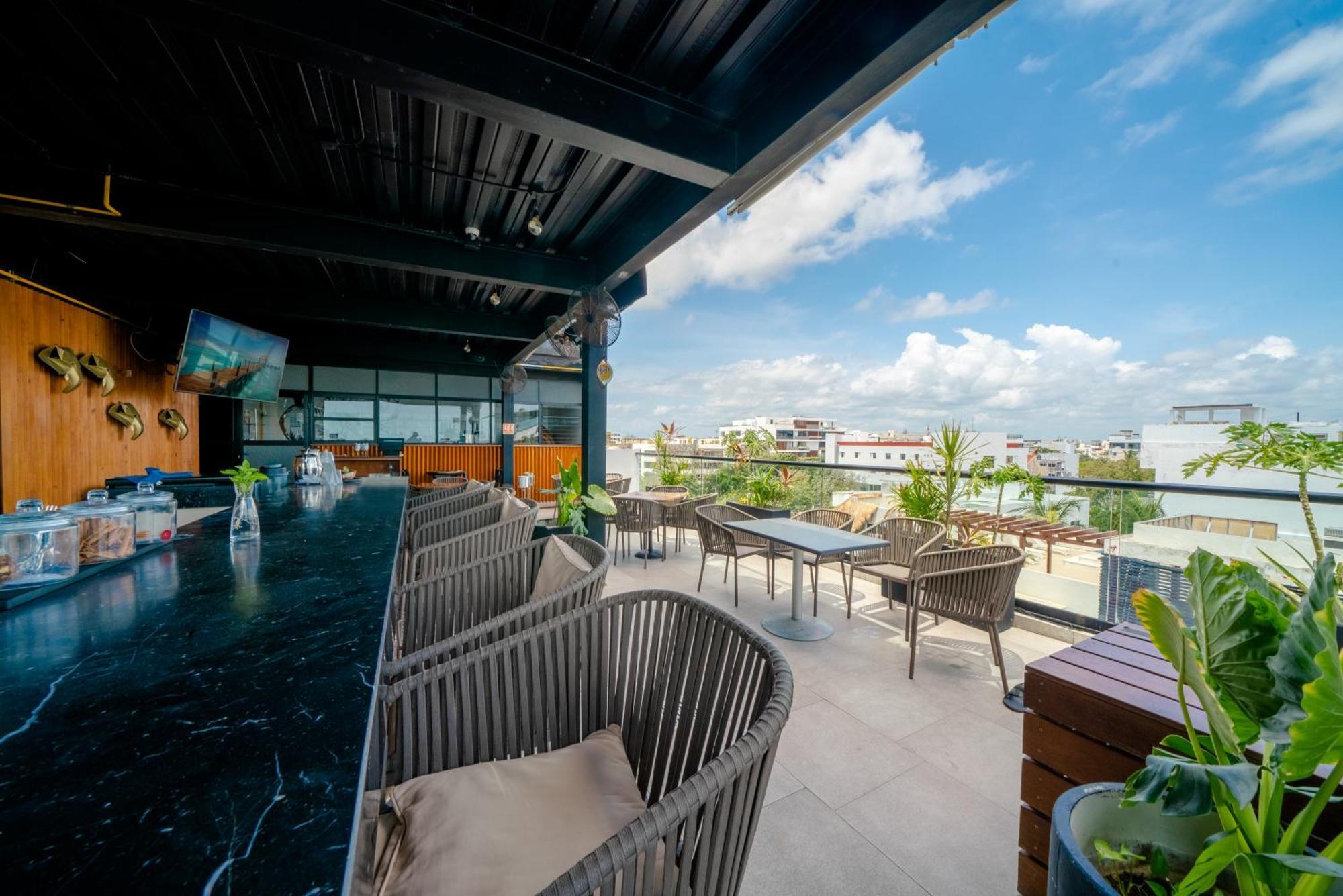 Apartment 1 Bedroom With Rooftop Pool & Bar - At It Residences - Iris
