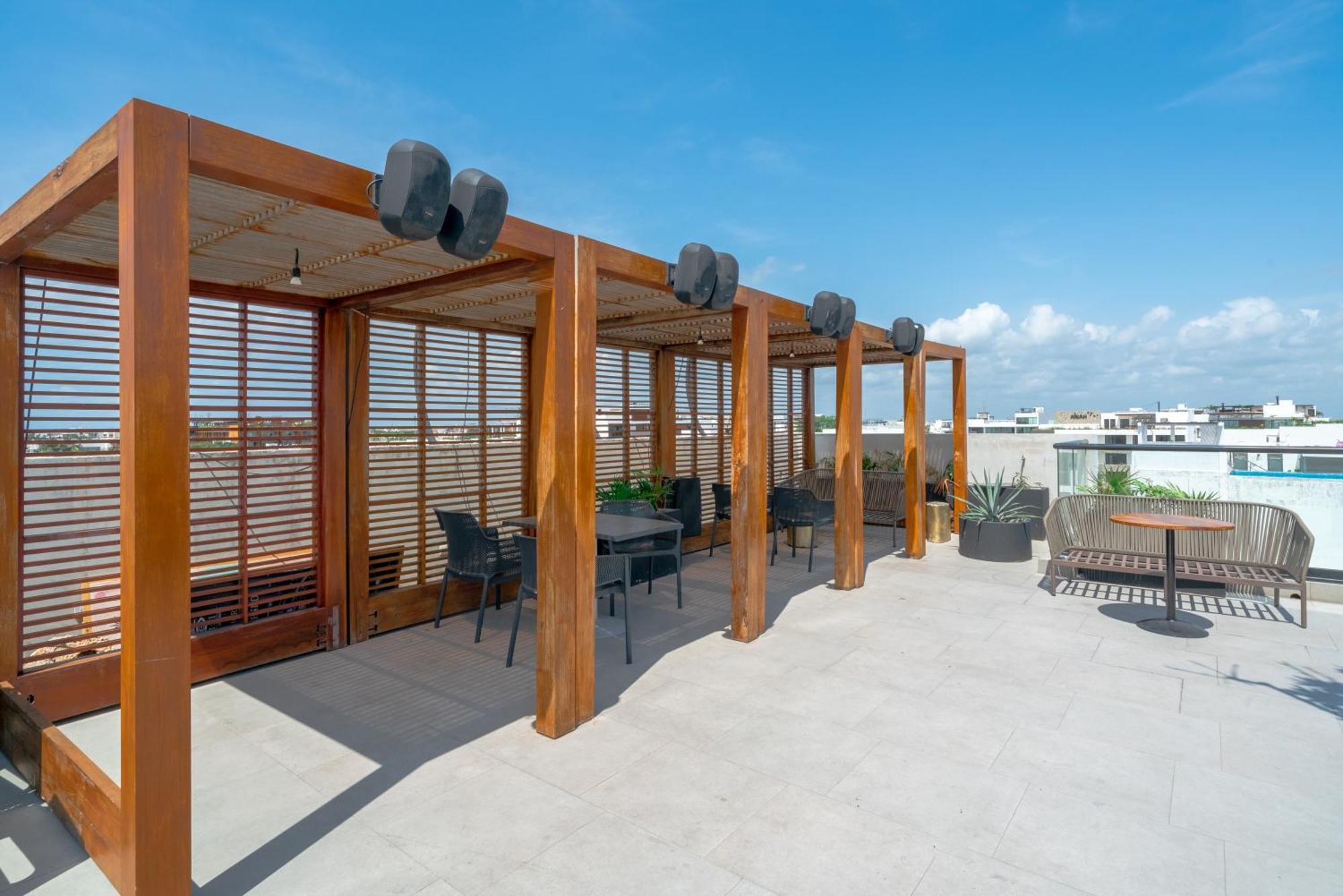 Apartment 1 Bedroom With Rooftop Pool & Bar - At It Residences - Iris Playa del Carmen