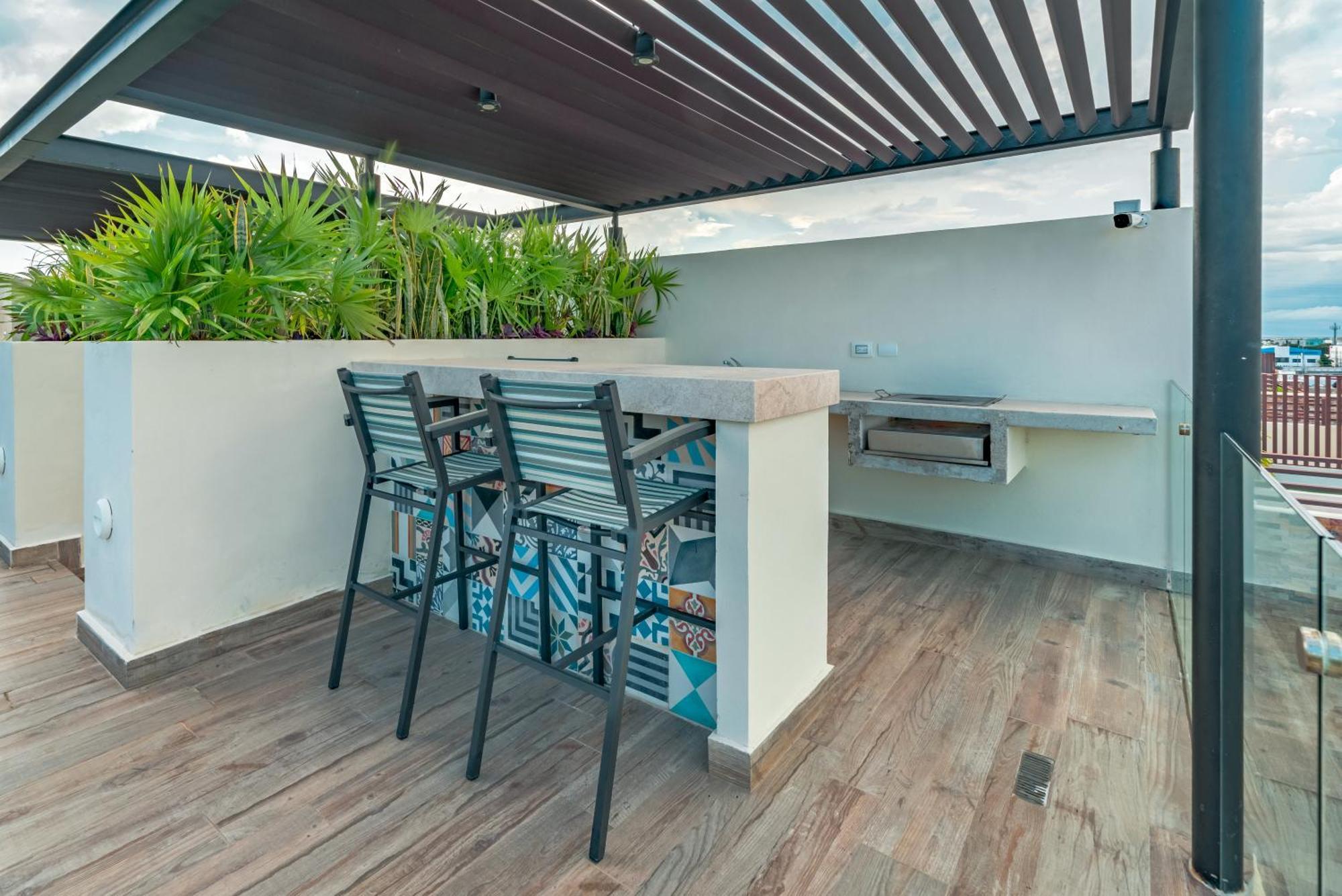 Veranda 213 - 1 Bedroom At Veranto - Pool & Fitness Center * Playa del Carmen