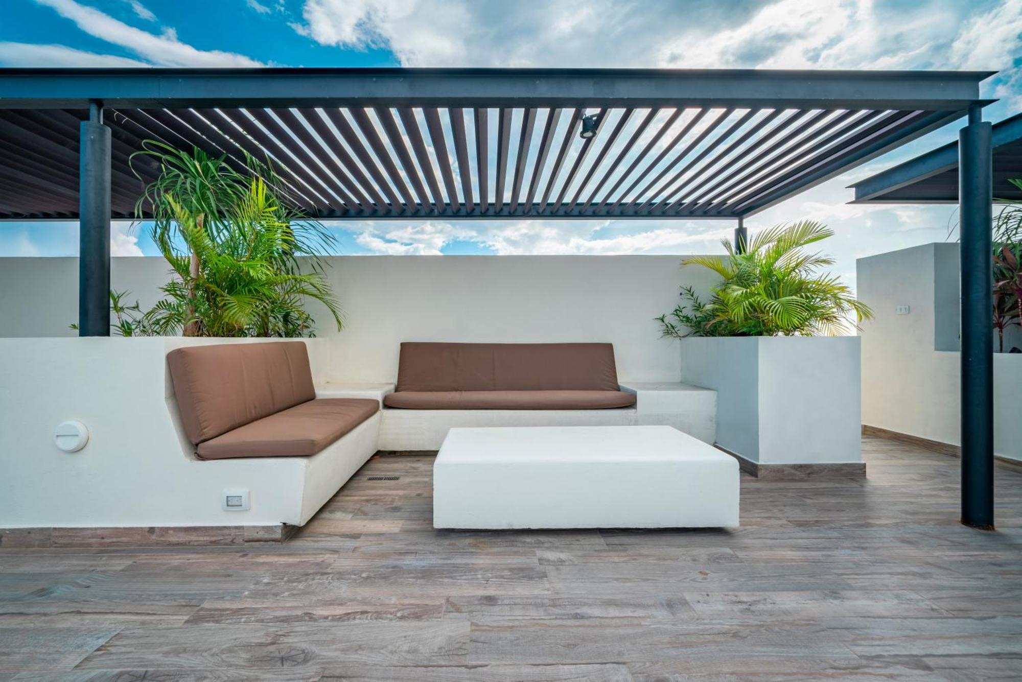 Veranda 213 - 1 Bedroom At Veranto - Pool & Fitness Center Playa del Carmen