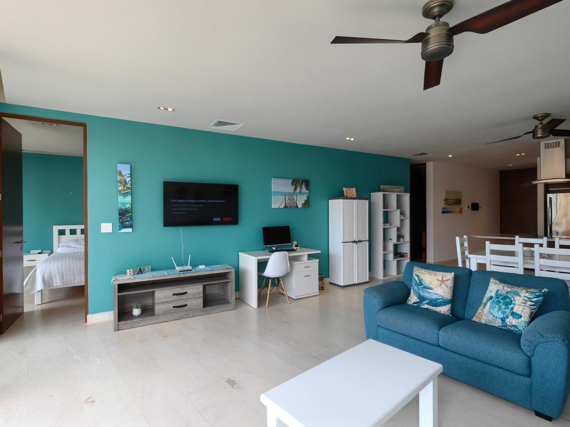 Miranda 315 By Guys * Playa del Carmen