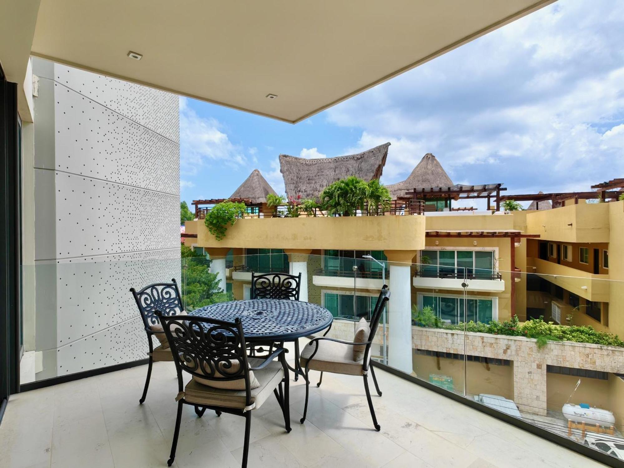 Miranda 315 By Guys Playa del Carmen