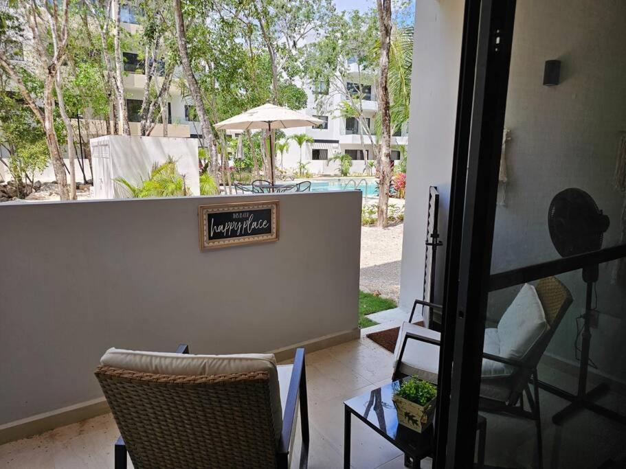 Luxury New With Amazing Pool Apartment *