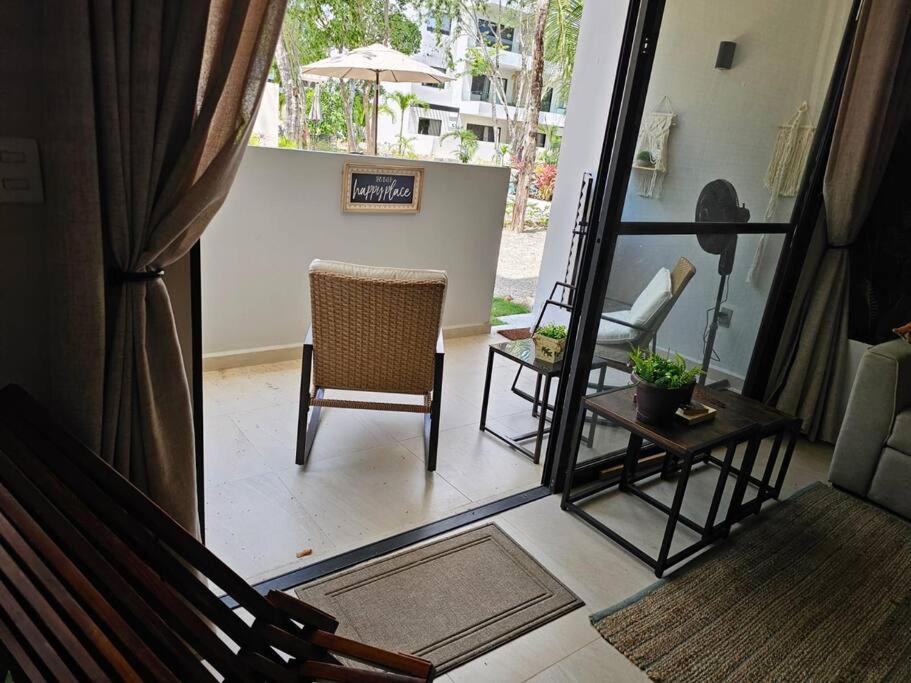 Luxury New With Amazing Pool Apartment *
