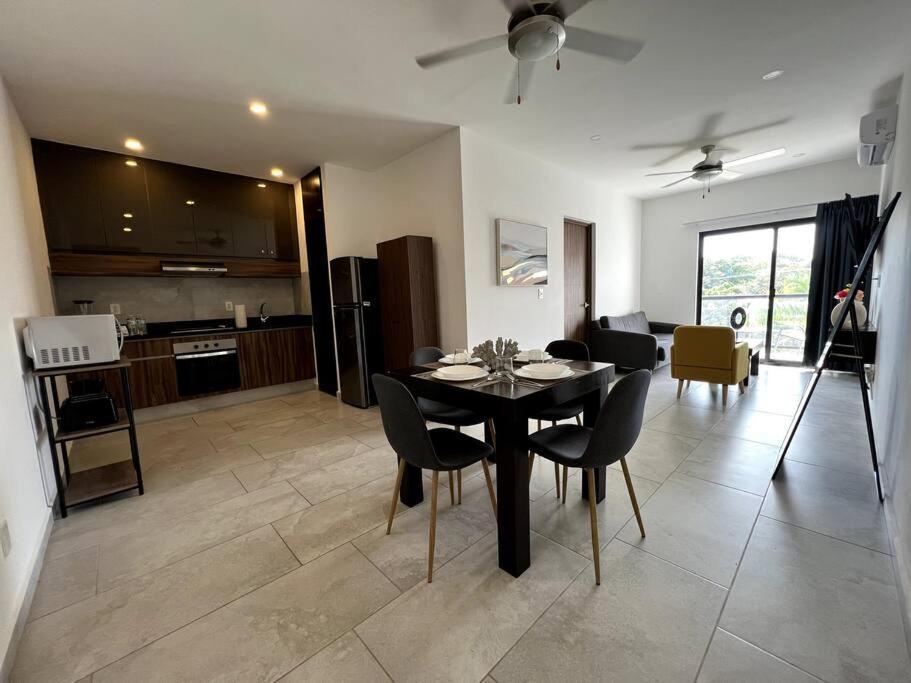 Fast Wifi/5 Min Beach/private Parking