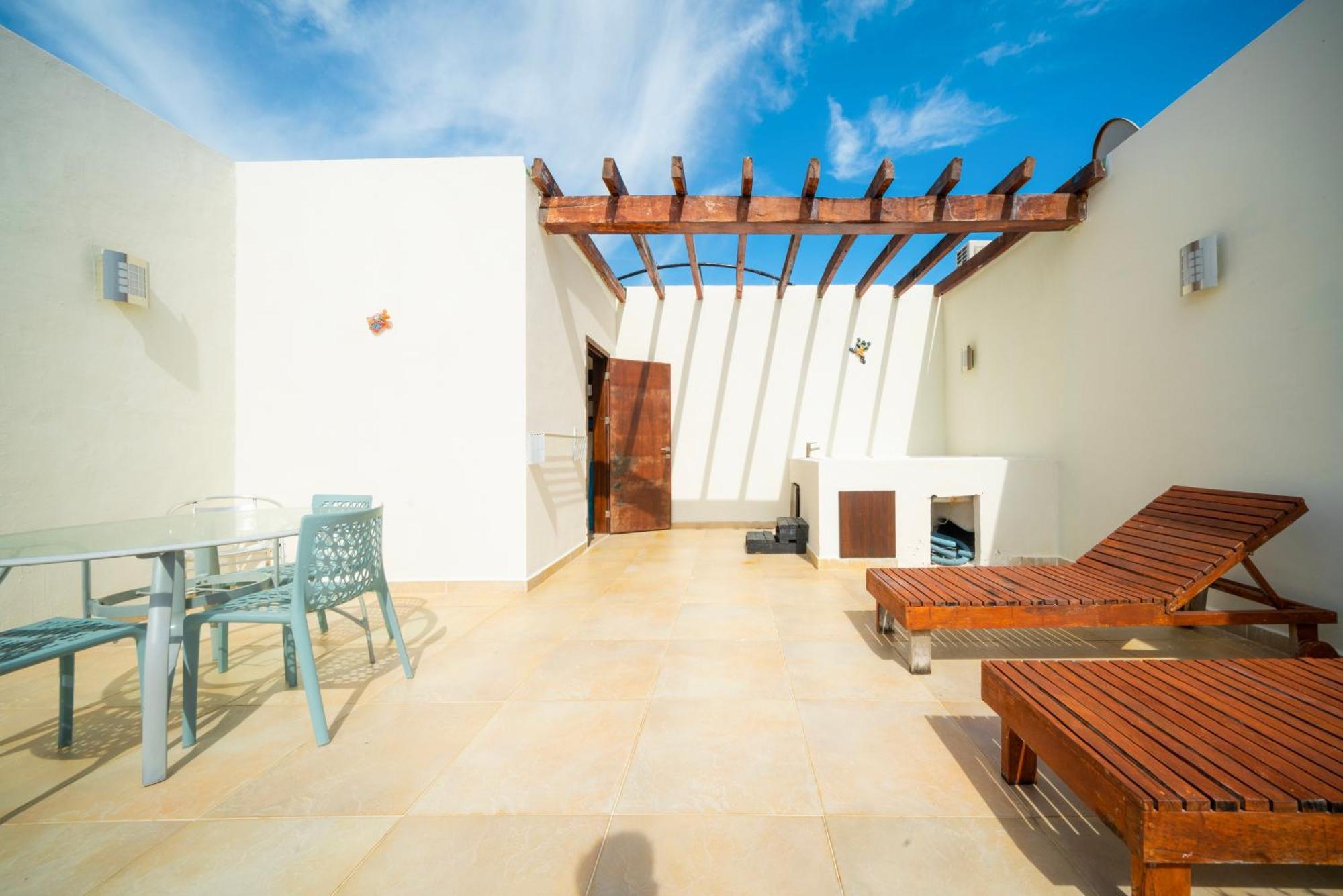 Apartment 2 Bedroom Penthouse With Private Jacuzzi Next To Fifth Avenue And Beach - Plaza Paraiso A203 *
