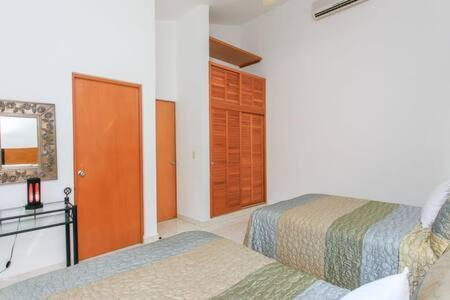 Ideal Family & Friend Trip, Gated Area With Pool Onsite Holiday home *