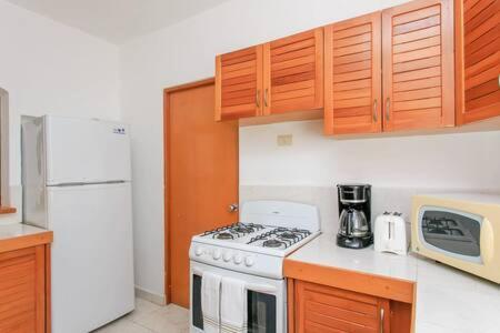 Holiday home Ideal Family & Friend Trip, Gated Area With Pool Onsite