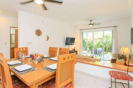 Holiday home Ideal Family & Friend Trip, Gated Area With Pool Onsite