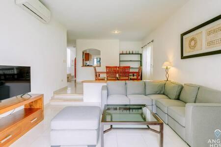 Holiday home Ideal For Family Trip To Mexico Caribbean Pool *