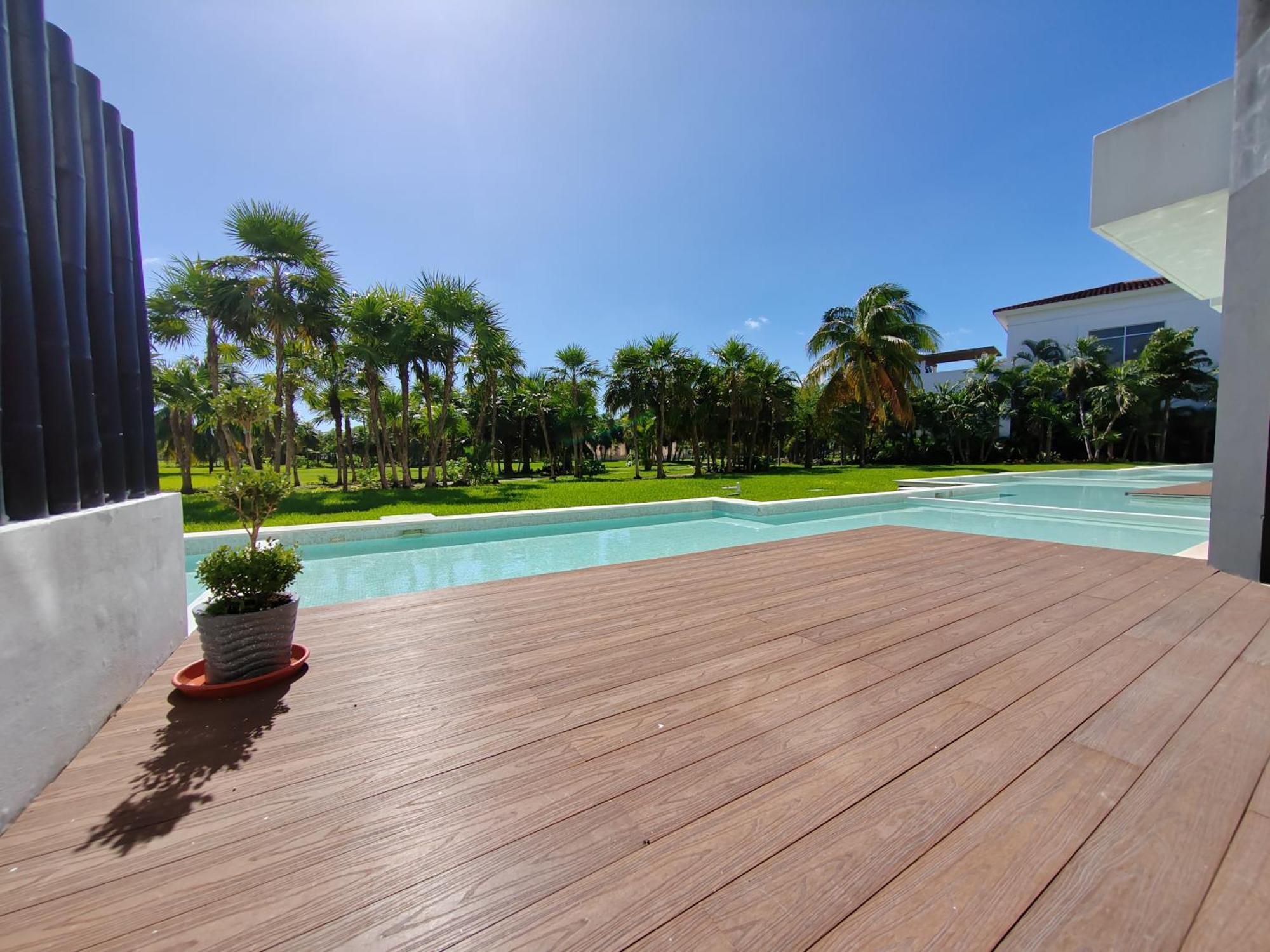Stunning Ocean Front By Boutique