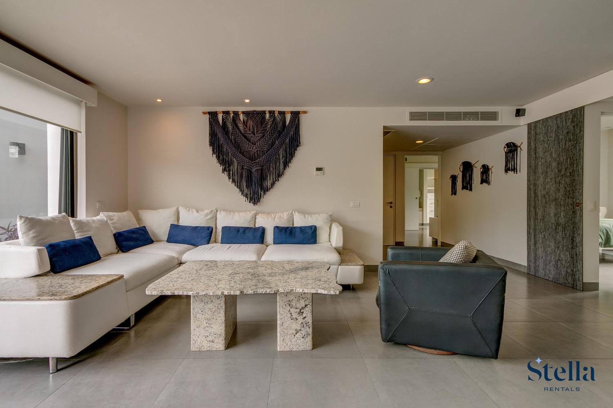 Golfers' Paradise At Nick Price Residences! *