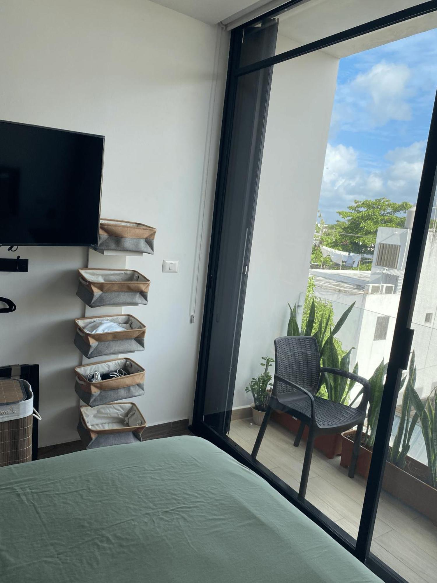 Precious W/ Working Station Apartment Playa del Carmen