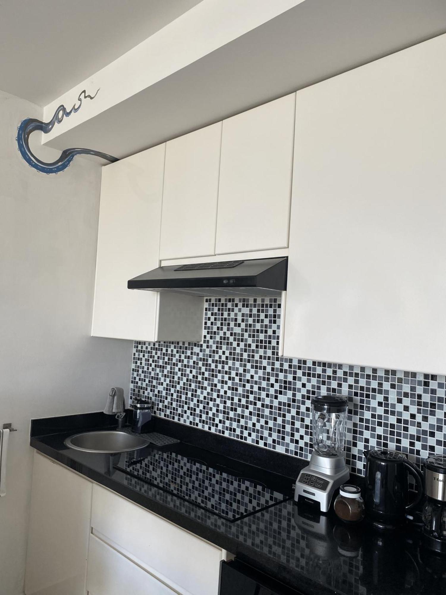 Precious W/ Working Station Apartment *