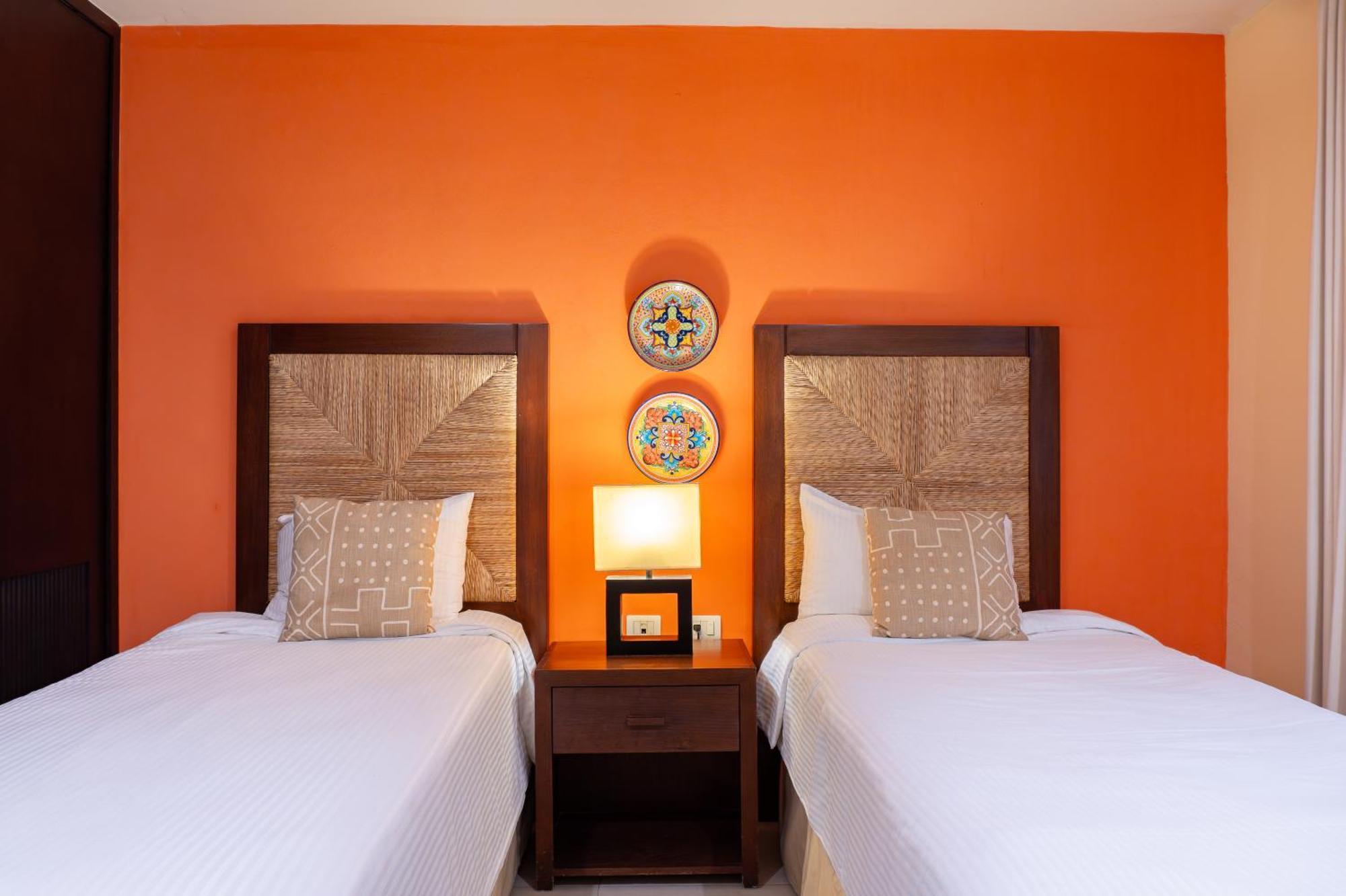 Pueblito Beachside By Bvr * Playa del Carmen