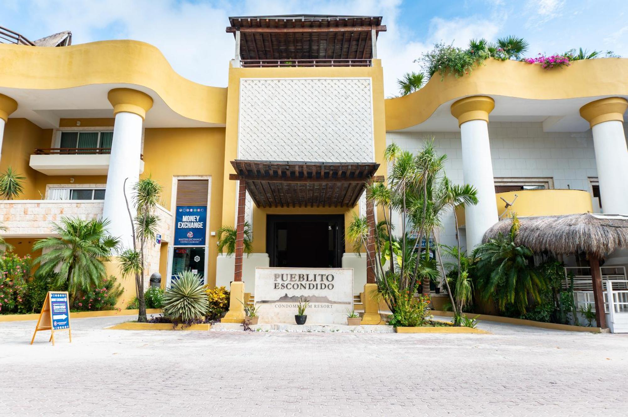 Pueblito Beachside By Bvr Apartment Playa del Carmen