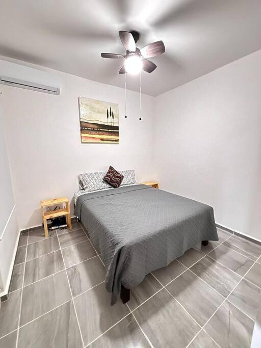 New 3 Bedroom Cozy In Apartment *