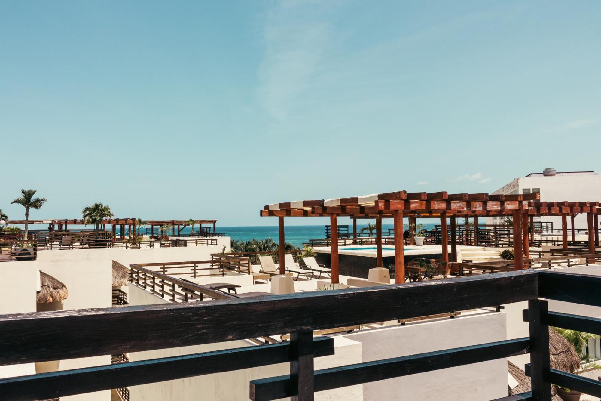 Aldea Thai Ocean Luxury Residences Apartment