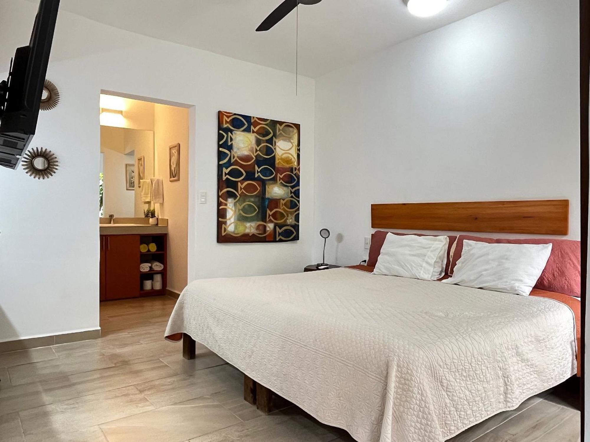 Apartment Homely And Comfortable 3 Blocks To 5th Av