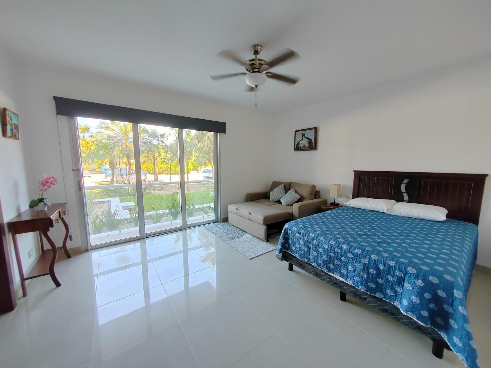 Stunning Ocean Front By Boutique Apartment Playa del Carmen