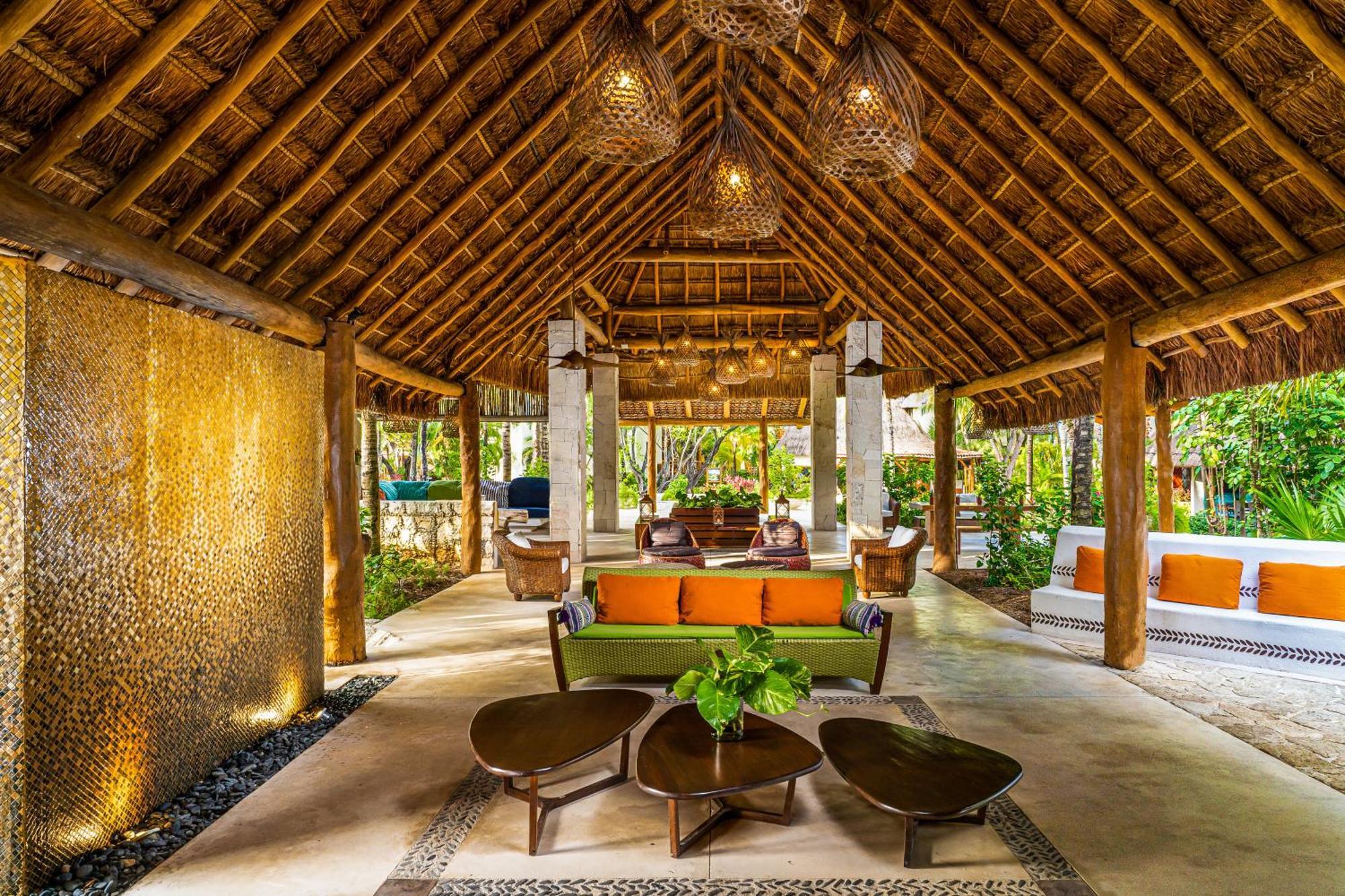 Mahekal Front & Resort 5*
