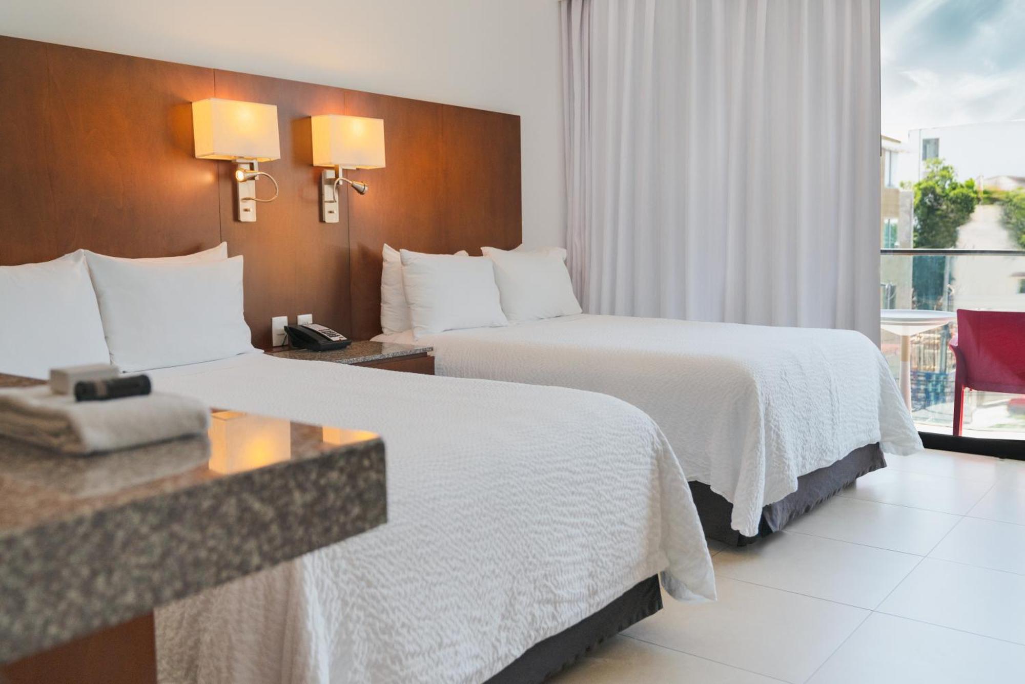 Fiesta Hotel 4*