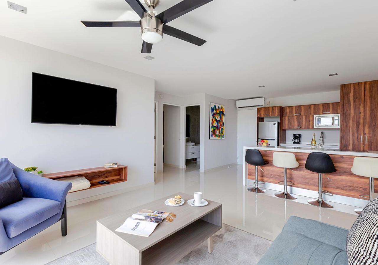 Apartment Excepcional 2br Rooftop Pool, Steps To 5th Dk *