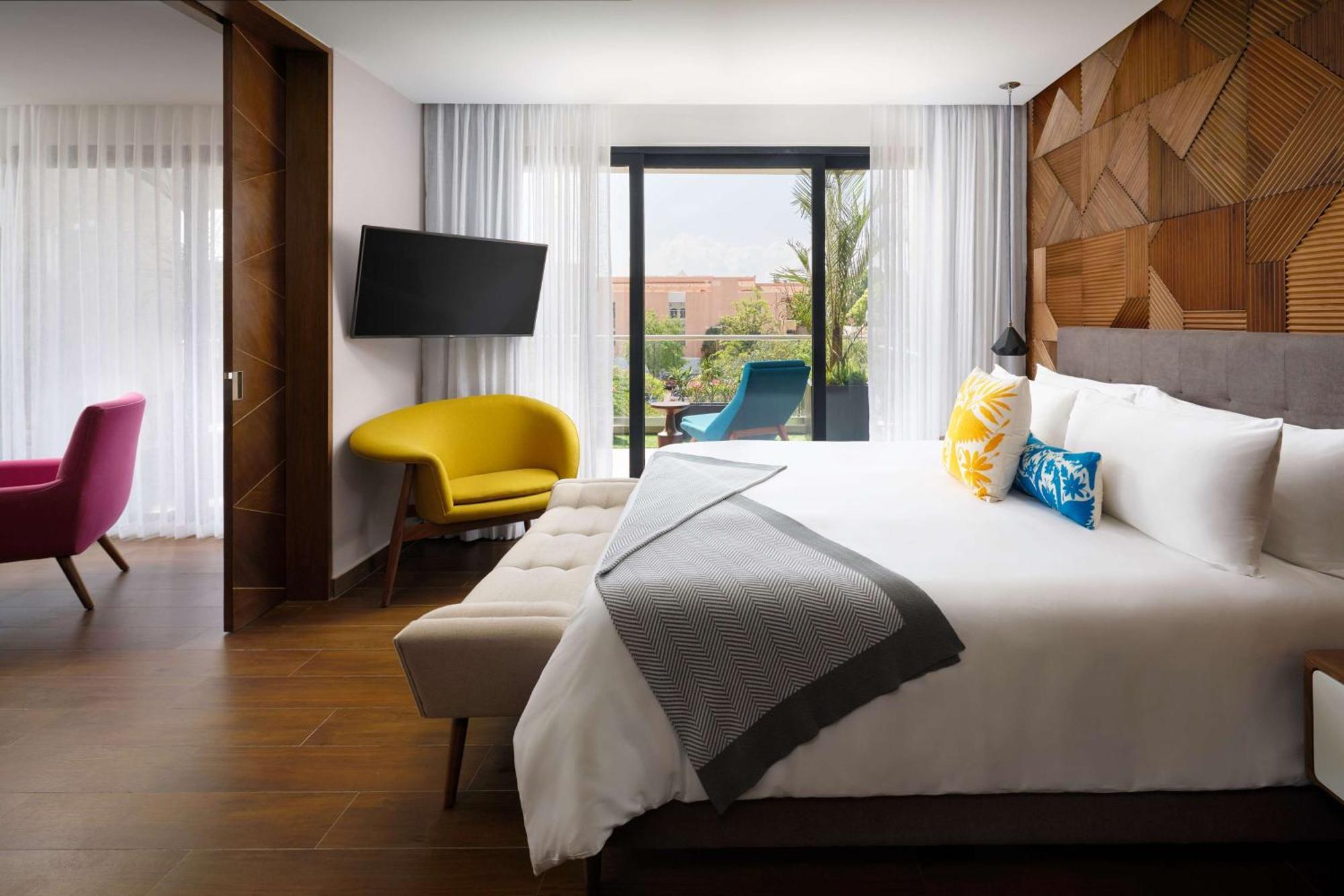 The Fives Downtown & Residences, Curio Collection By Hilton Hotel Playa del Carmen