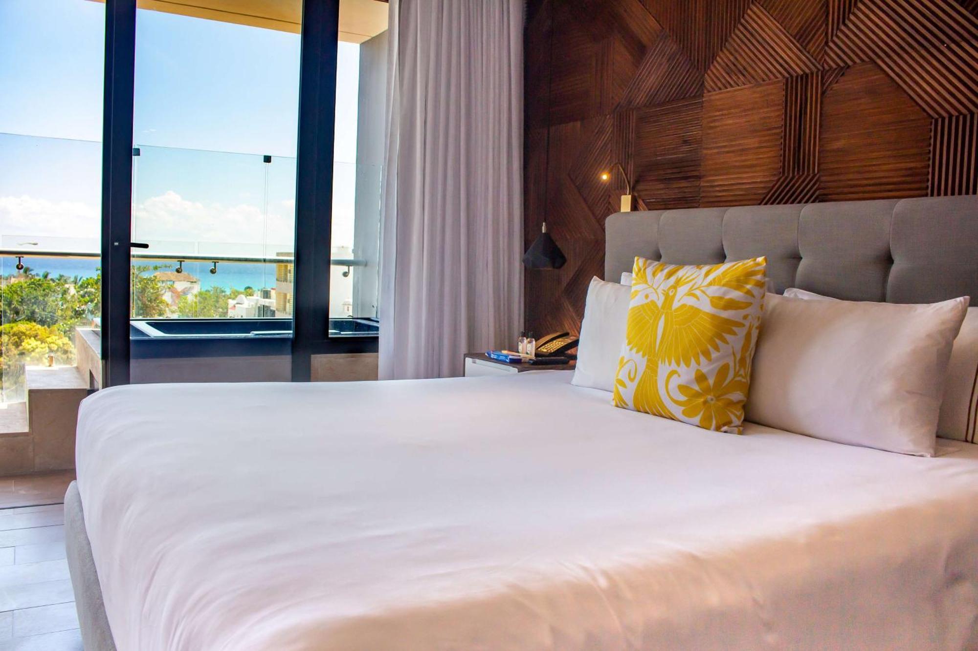 The Fives Downtown & Residences, Curio Collection By Hilton Playa del Carmen