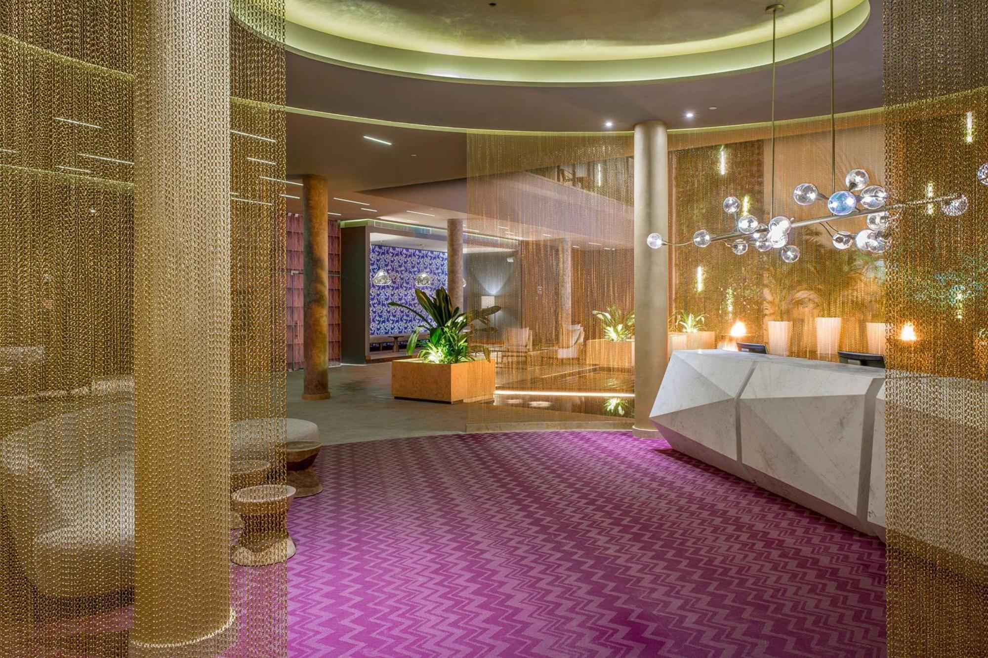 Hotel The Fives Downtown & Residences, Curio Collection By Hilton 4*