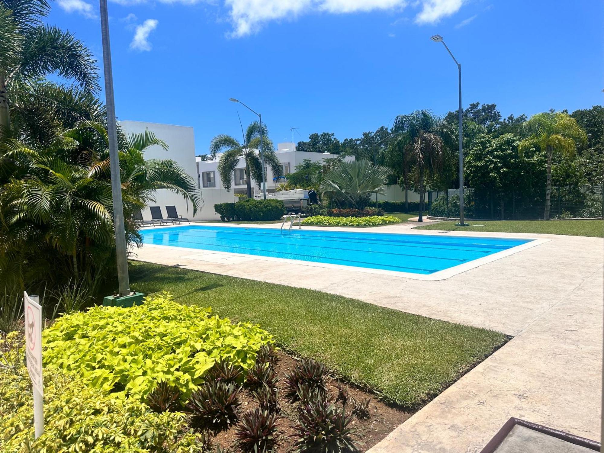 Villa Paradise *