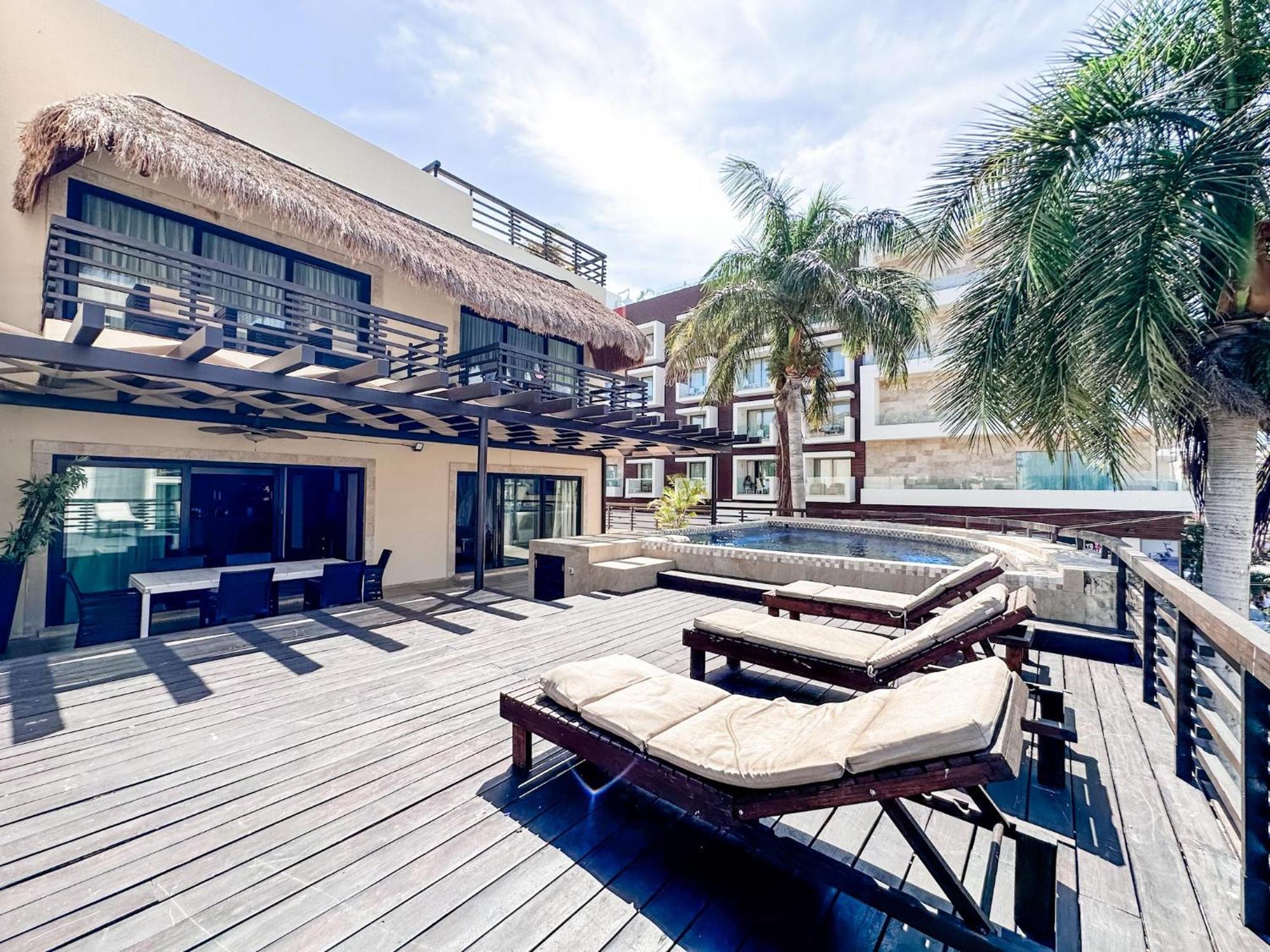 Atb33 Amazing With Enormous Terrace & Privatepool *