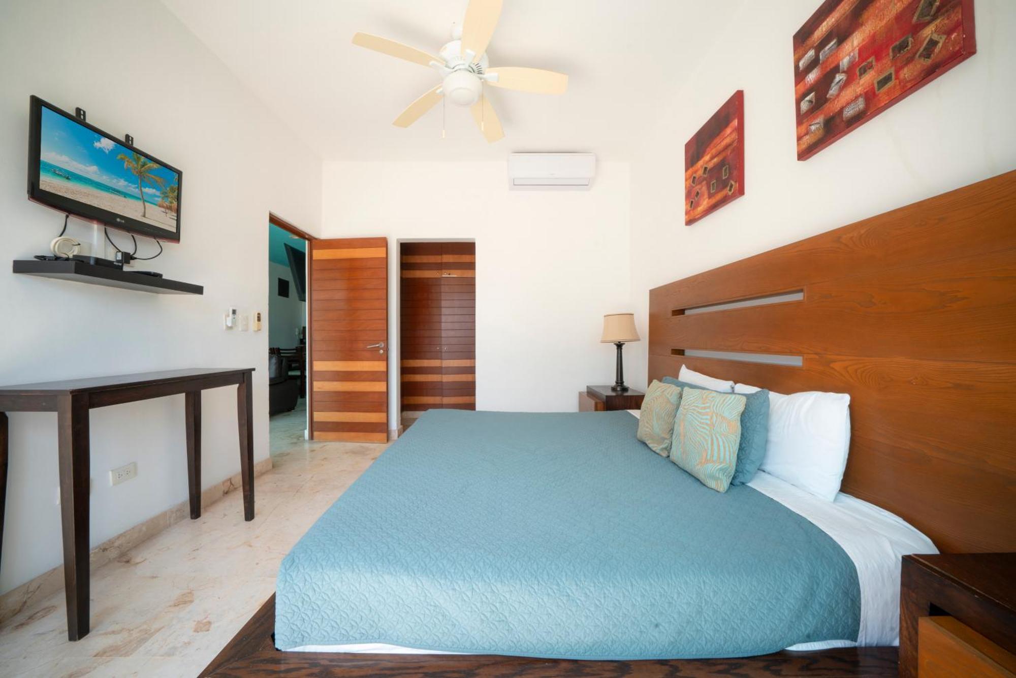 Beachfront Penthouse With 3 Bedrooms & Ocean View - Nubes