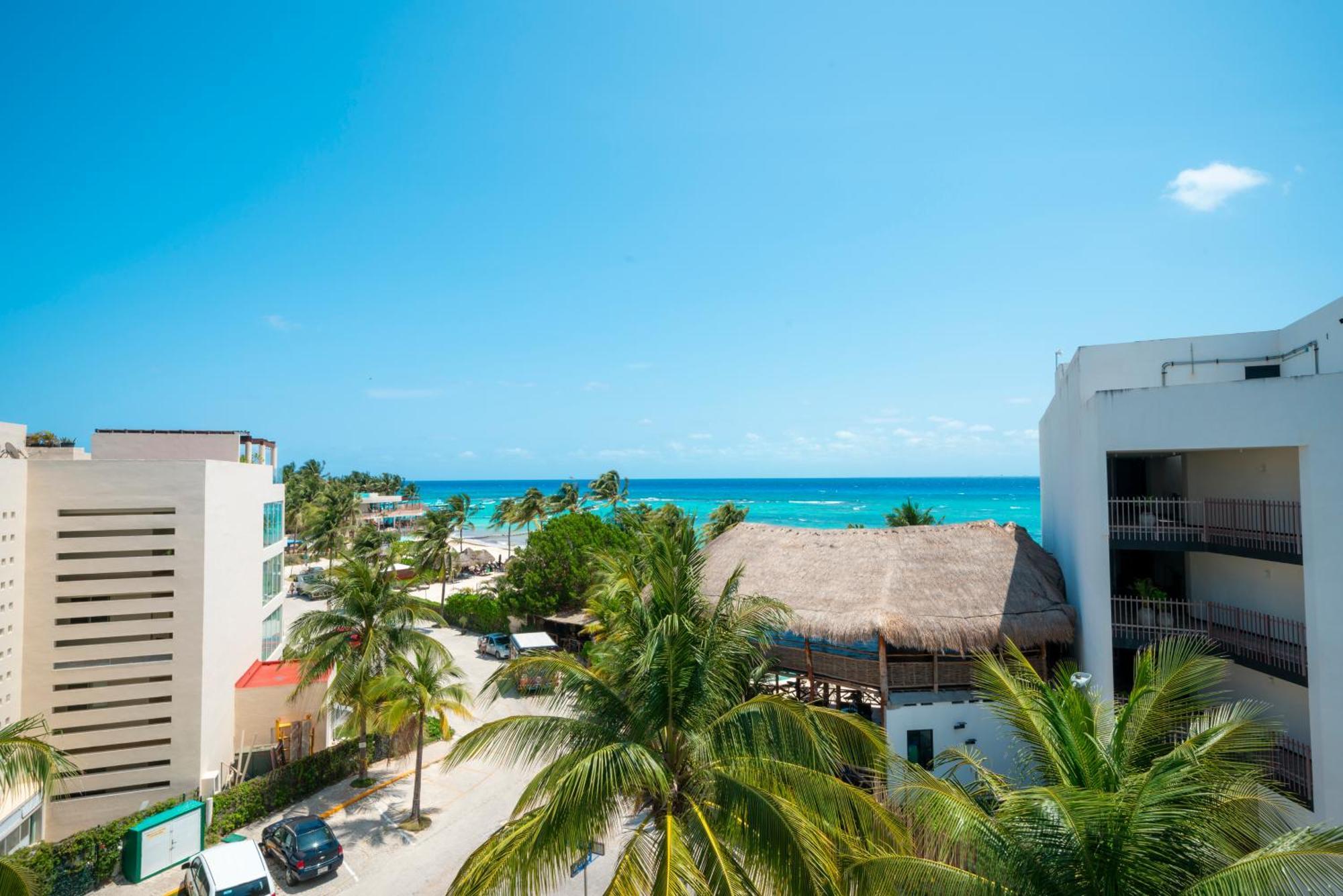 Beachfront Penthouse With 3 Bedrooms & Ocean View - Nubes Playa del Carmen