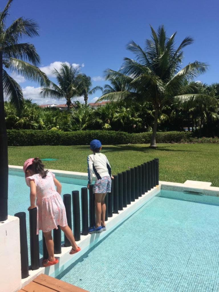 Luxury Beachfront At Mareazul Apartment