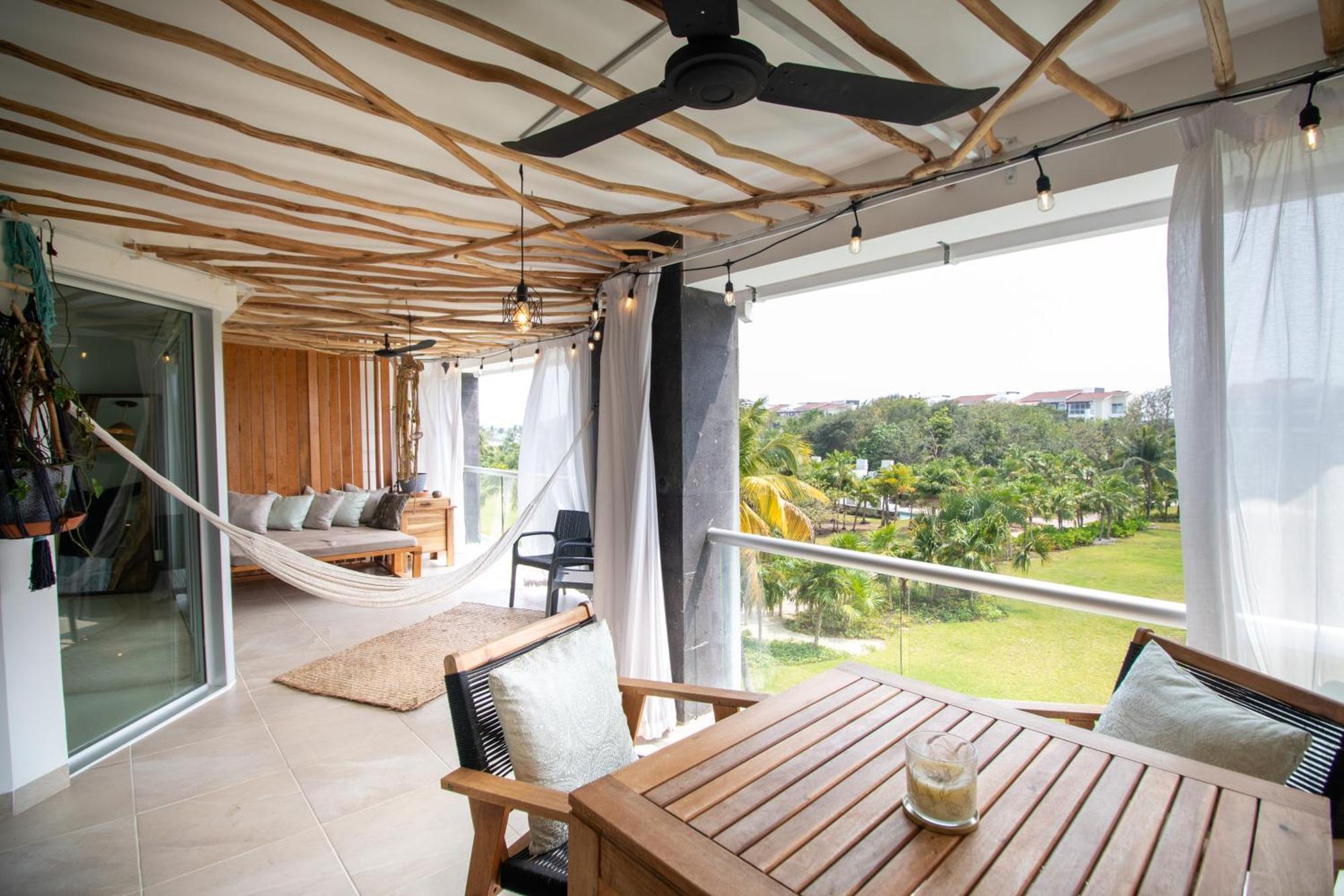Luxury Beachfront At Mareazul Playa del Carmen